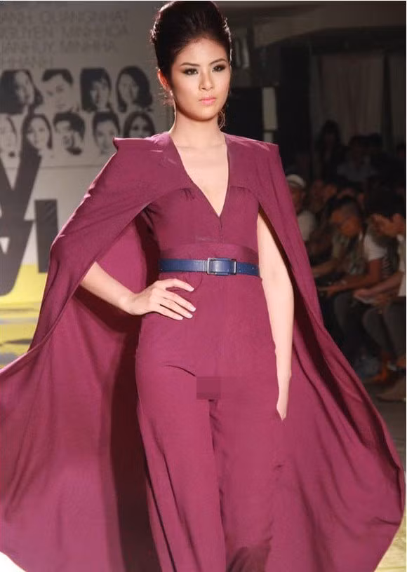 Hoa hậu Ngọc Hân cũng từng mắc lỗi trang phục gây phản cảm.