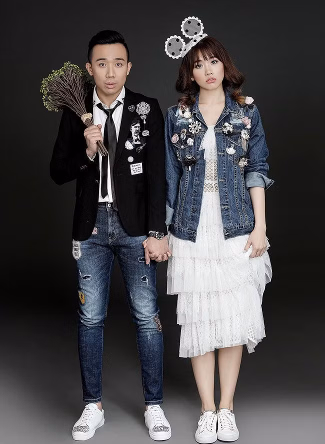 Cũng vì bị vợ quản lý tiền nên có lúc nam MC phải muối mặt vay tiền BB Trần trả tiền ăn cho mọi người vì vợ cho cầm quá ít tiền mặt.