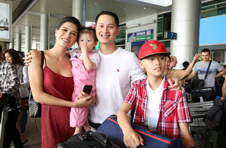 Cùng có tâm nguyện giúp đỡ những hoàn cảnh khó khăn nên Trang Trần và Louis dần dần gắn bó hơn. Năm 2015, cả hai có con gái đầu lòng và cùng nhận nuôi một bé trai bị khuyết tật. Tuy nhiên hiện cả hai vẫn đang sống ở hai nơi, Louis ở Mỹ còn Trang Trần và hai con ở Việt Nam.