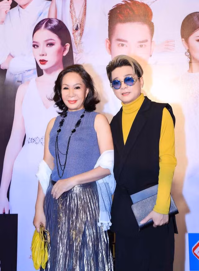 Trong con mắt của Huyền Vân, Vũ Hà là “một người đàn ông chân thật, biết lo, không đua đòi, ăn chơi như nhiều ca sĩ trẻ khác”. Đó chính là lý do mà chị yêu rồi cưới anh làm chồng.