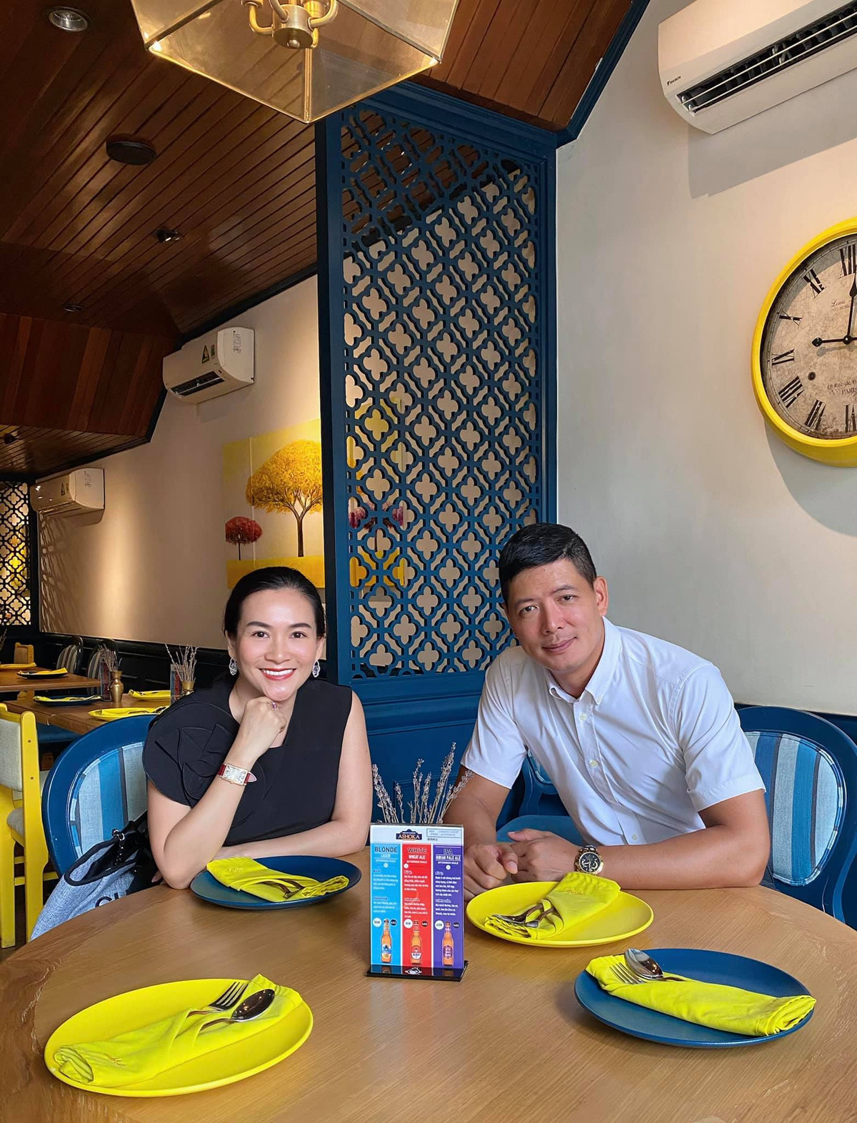 Bình Minh cũng chọn cuộc sống kín tiếng khi dần vắng bóng khỏi Vbiz để cuộc sống gia đình không bị ảnh hưởng.