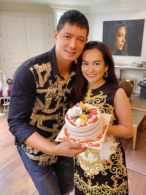 Bình Minh và bà xã Anh Thơ chứng minh cuộc hôn nhân kéo dài 12 năm luôn bền chặt bất chấp những sóng gió đã qua.