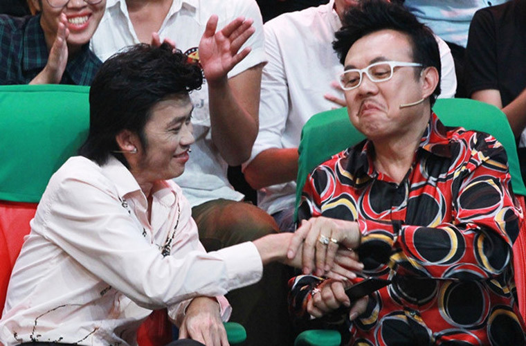 Một số đồng nghiệp của hai nghệ sĩ tiết lộ rằng do Chí Tài hiền khô nên cả 2 không thể cãi vã. Ngoài ra, hai nghệ sĩ khá chênh lệch tuổi tác nên luôn có sự kính trọng nhau.