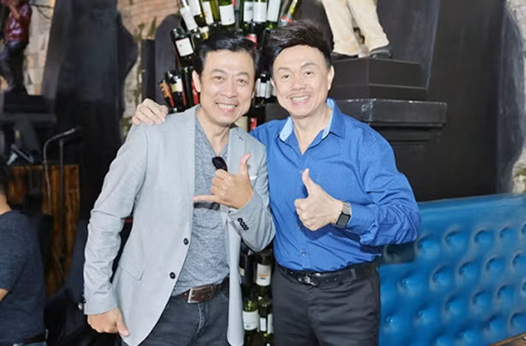 Nam nghệ sĩ Chí Tài thừa nhận trước Hoài Linh, Vân Sơn đã mời anh diễn chung nhưng anh từ chối vì duyên chưa tới, không dám làm.