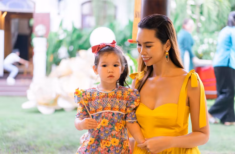 Mới hai tuổi nhưng Myla đã được rất nhiều người chú ý nhờ vẻ ngoài bụ bẫm đáng yêu.