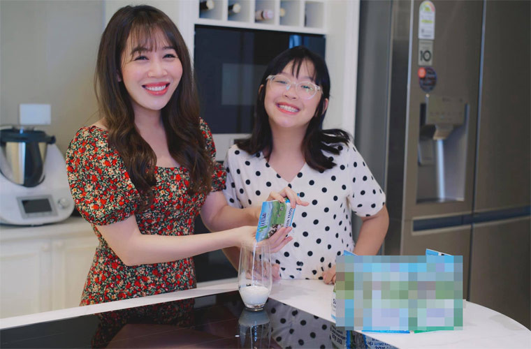 Con gái MC Diệp Chi sở hữu nụ cười tươi của mẹ và vóc dáng cao to của bố, cựu MC Trung Kiên.