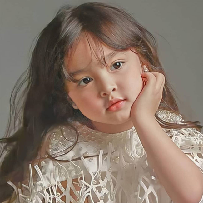 Không giống như nhiều người nổi tiếng khác, Marian Rivera rất chăm đăng ảnh hai con lên mạng xã hội.