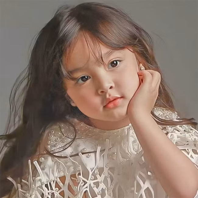 Không giống như nhiều người nổi tiếng khác, Marian Rivera rất chăm đăng ảnh hai con lên mạng xã hội.