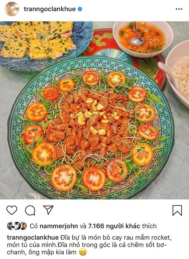 Kể từ khi có con, cuộc sống của Lan Khuê không còn là những cuộc du lịch dài ngày như trước nhưng bù lại, hạnh phúc vợ chồng cô vẫn mặn nồng nhờ cùng nhau vào bếp nấu những món ăn ngon cho nhau.