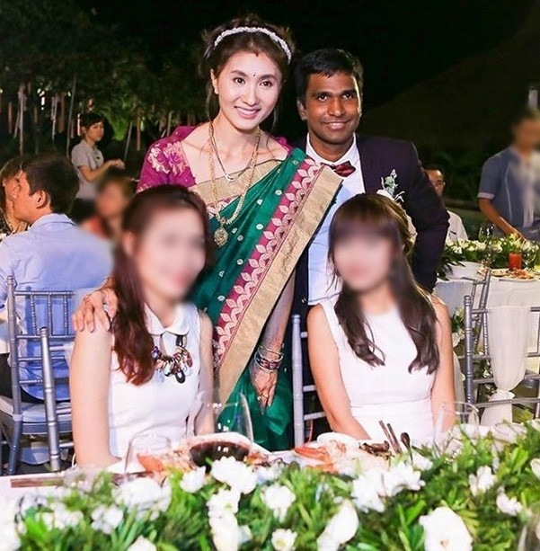 Sau khi kết hôn, Nguyệt Ánh gần như rút lui khỏi showbiz. Cô chuyên tâm lo cho gia đình, quản lý lớp yoga của chồng và bán hàng online. Nữ diễn viên cũng ít chia sẻ cuộc sống riêng tư.