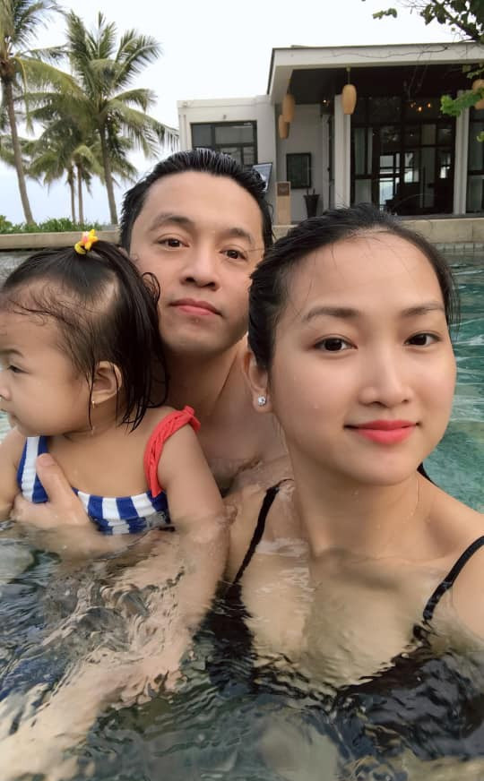 Ba năm sau, hai vợ chồng Lam Trường chào đón con gái Phoebe (tên ở nhà là Bì). Sau chi chào đời, bé Bì sống ở Mỹ cùng mẹ còn bố Lam Trường đi về giữa Việt Nam và Mỹ.