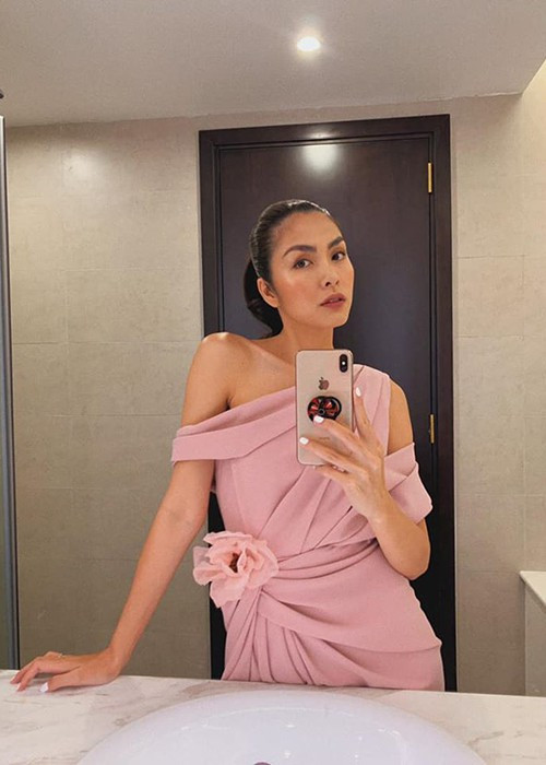 Gần đây, mỹ nhân họ Tăng cho biết đã tăng thêm 5kg được khen đẹp lên trông thấy.