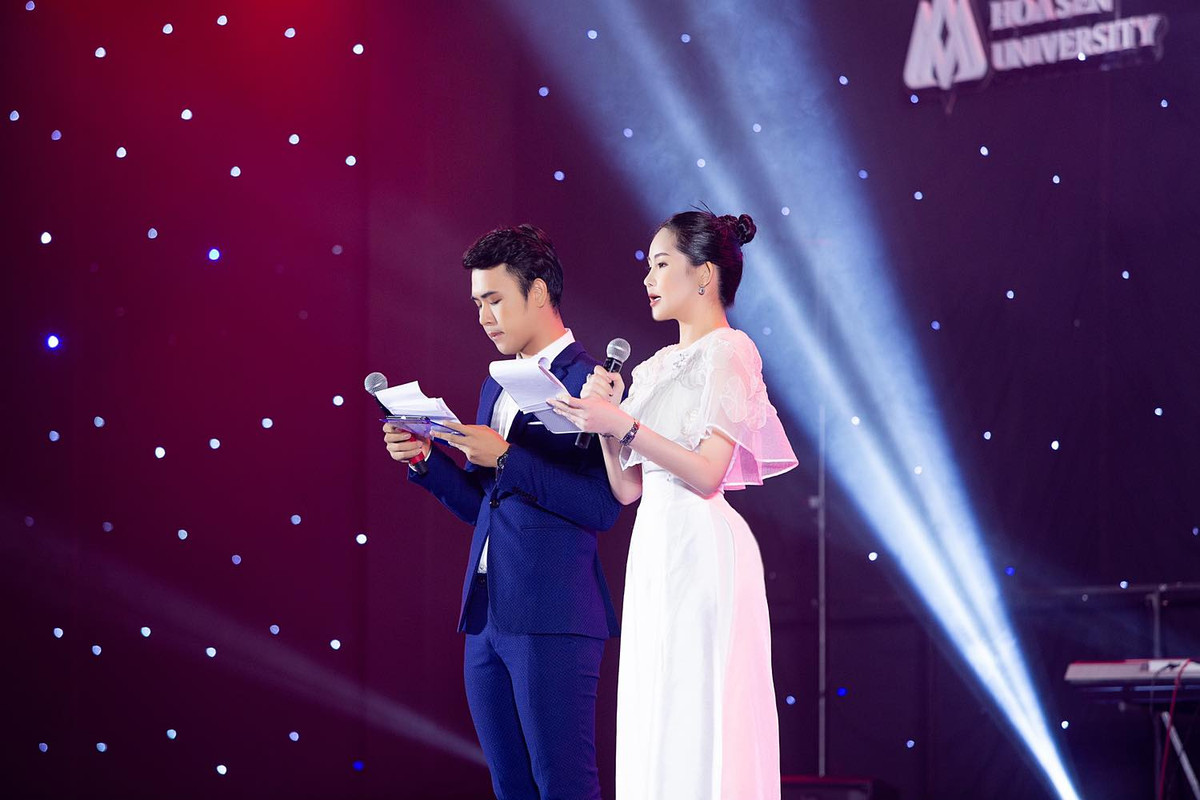 3 năm sau, giảng viên trẻ nhất Đại học Hoa Sen bồi hồi chia sẻ: "Ngày này 3 năm trước, có một cô gái đăng quang ngôi vị hoa hậu, vô tình lại trở thành ‘hiện tượng xã hội’ gây xôn xao một thời. Cô gái ấy sau 3 năm, không còn tổn thương bởi quá khứ, không còn đau đáu bởi những lời nói tiêu cực về mình".