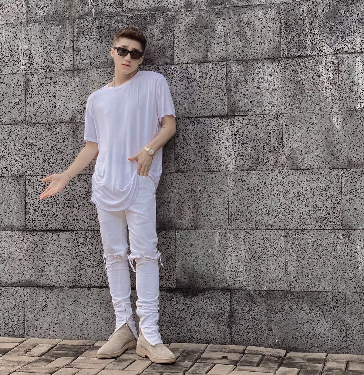 "Chủ tịch" luôn xuất hiện chỉn chu trong mỗi hình ảnh cũng như khi tham dự bất cứ sự kiện nào.