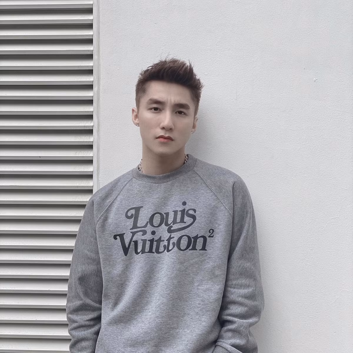 Sơn Tùng sở hữu gương mặt không góc chết.