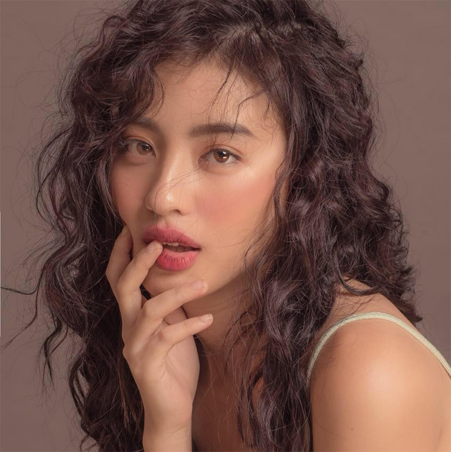 Việc lọt vào danh sách đề cử 100 gương mặt đẹp nhất thế giới năm 2020 giúp cái tên Dương Minh Ngọc được nhiều người quan tâm hơn.