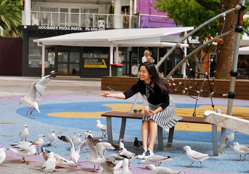 Cuộc hôn nhân hạnh phúc có lẽ cũng là một trong những bí kíp giúp Đặng Châu Anh giữ mãi vẻ đẹp "vượt thời gian" ở tuổi U50.