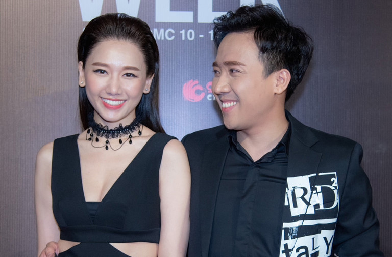 Sau 3 năm đám cưới cả hai vẫn giữ được sự lãng mạn, ngọt ngào như thuở ban đầu. Cả hai khiến mọi người ngưỡng mộ với những hình ảnh, phát ngôn rất tình cảm.