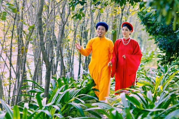 Thậm chí nhiều khán giả phải thốt lên rằng: "Chị sinh 5 con rồi mà vẫn trẻ đẹp hút hồn quá!".