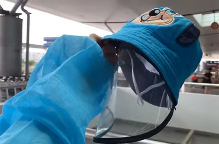 Xúc động khoảnh khắc Hoàng Oanh và con trai đoàn tụ chồng Tây - Hình 5 Xuc dong khoanh khac Hoang Oanh va con trai doan tu chong Tay-Hinh-5