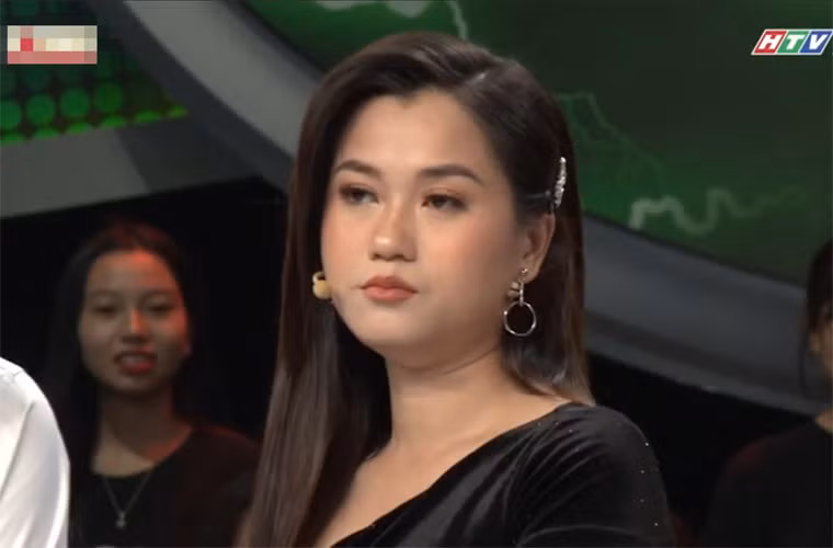 Nhóm antifan của nữ diễn viên hài Lâm Vỹ Dạ có tên gọi “Hội những người không yêu chị Dậm”. Các thành viên trong nhóm đã đưa ra những lập luận chỉ trích Lâm Vỹ Dạ.