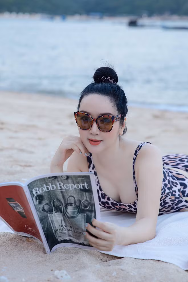 Sắc đẹp ở tuổi u50 của Giáng My cũng khiến nhiều người ngưỡng mộ.