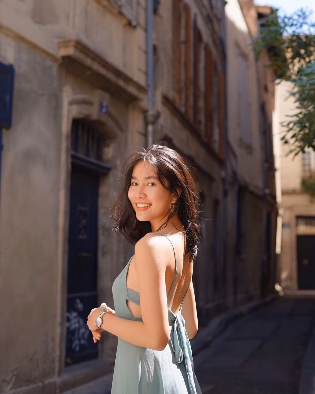 Nàng Á hậu đã đặt chân đến nhiều quốc gia như Pháp, Italy, Tây Ban Nha, Cuba, Nhật Bản, Hàn Quốc...