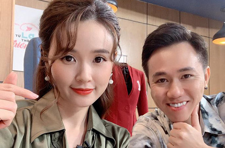 Khi theo dõi gameshow, Midu thắc mắc tại sao chương trình không mời cô tham gia để có cơ hội gặp gỡ, tiếp xúc nhiều chàng trai khác nhau. Nghe thấy thế Anh Đức vội nói: “Anh có nói với ban tổ chức rồi. Lần sau là sẽ có và anh cũng tham gia".