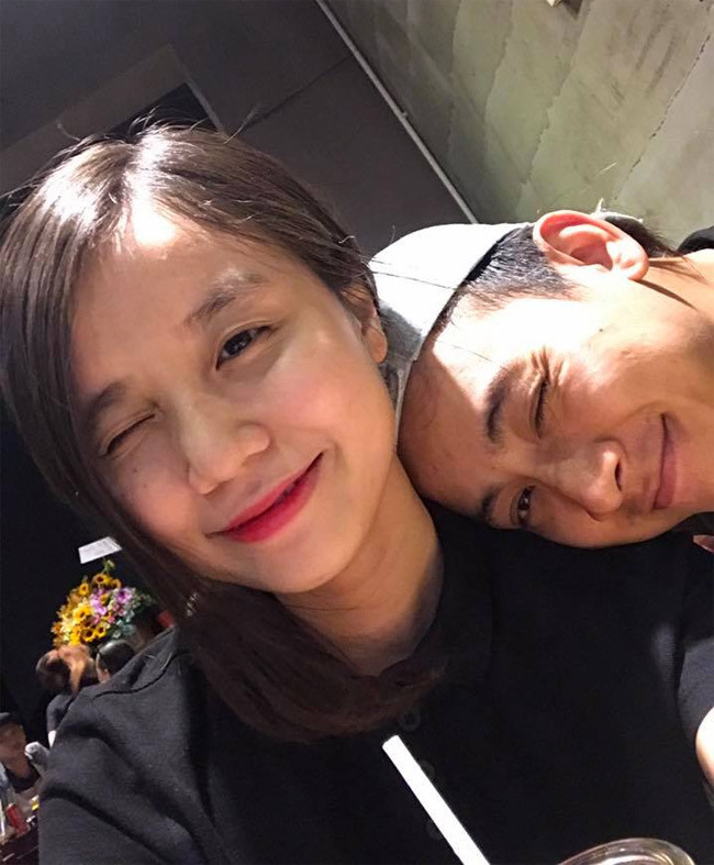 Trong thời gian mang thai con gái thứ hai, Bảo Ngọc bị stress nhiều vì những lời bình luận ác ý rằng cô coi chồng như cái máy ATM và rằng cô cố “gài” để có con với Hoài Lâm.