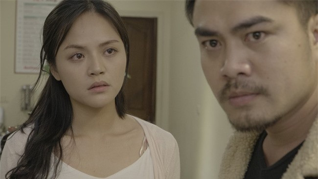 Sau đó, Thu Quỳnh tiếp tục có cú "thoát xác" khi đóng vai vợ đảm là chị Huệ trong "Về nhà đi con".