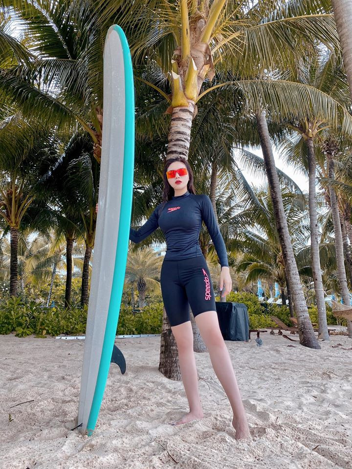 Nàng hoa hậu thường check in ở các địa điểm du lịch nổi tiếng.