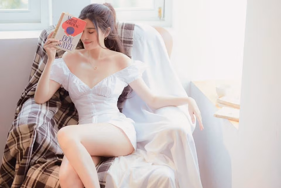 Dù bận rộn nhưng mỹ nhân họ Cao luôn dành thời gian dưỡng da mỗi ngày.