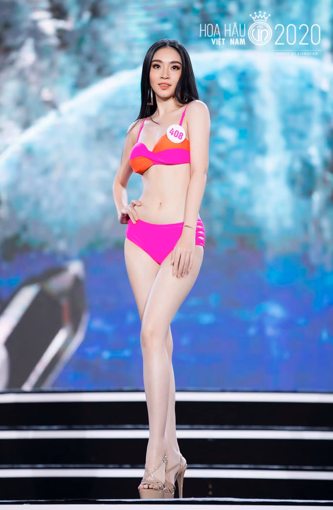 Nguyễn Huỳnh Diệu Linh sinh năm 2000, đến từ Hải Phòng, hiện là sinh viên trường ĐH RMIT.