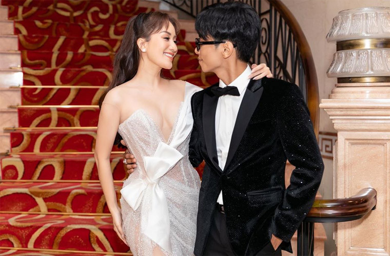 Theo chia sẻ của bà mẹ hai con, nhờ chế độ ăn khoa học và tập nhảy hàng ngày nên cô có một thân hình đẹp như vậy.