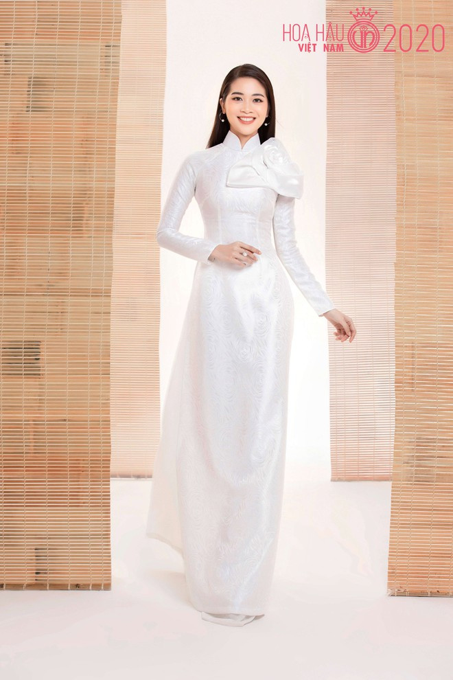 Vũ Nguyễn Quỳnh Trang từng lọt Top 10 Hoa hậu Hoàn vũ Việt Nam 2017. Người đẹp được đánh giá cao bởi nhan sắc và tri thức.