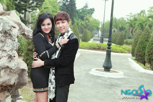 Trước khi kết hôn, nam nghệ sĩ đã trải qua nhiều mối tình trong khi anh lại là mối tình đầu của vợ. Ảnh: Ngoisao.vn.