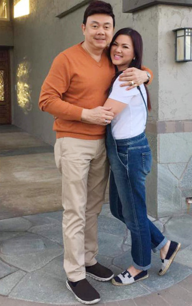 Mỗi năm vợ Chí Tài về Việt Nam thăm anh một lần hoặc anh về Mỹ thăm vợ vài lần. Tâm nguyện lớn nhất của anh là đưa vợ về Việt Nam sống cùng.