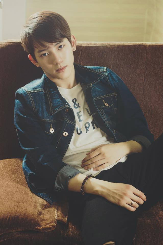 Nam thần của chương trình Người ấy là ai mùa 3 là một diễn viên và quen mặt với khán giả qua các bộ phim như: Nếu như em quên anh, Trò chơi lừa dối.