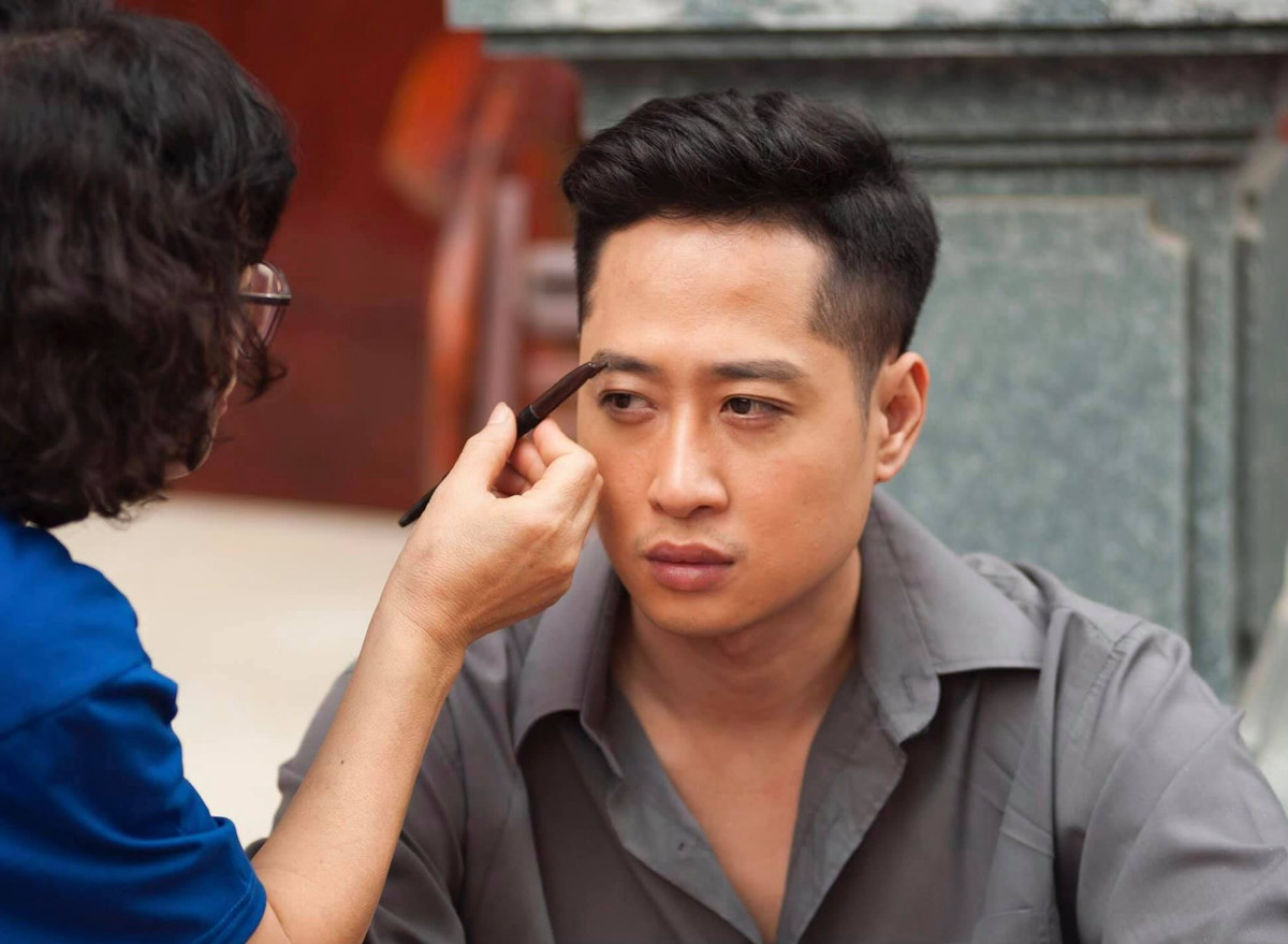 Tạo hình của Mạnh Hưng trong phim mới mà anh đang tham gia.