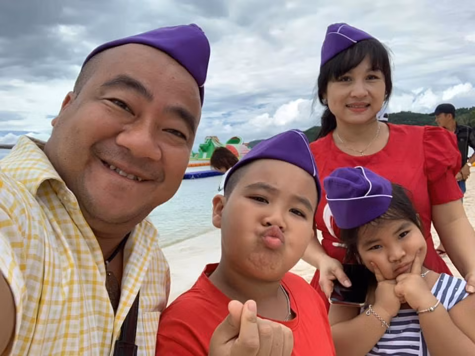 Hai con của vợ chồng nam diễn viên vô cùng đáng yêu và có nhiều nét giống bố.