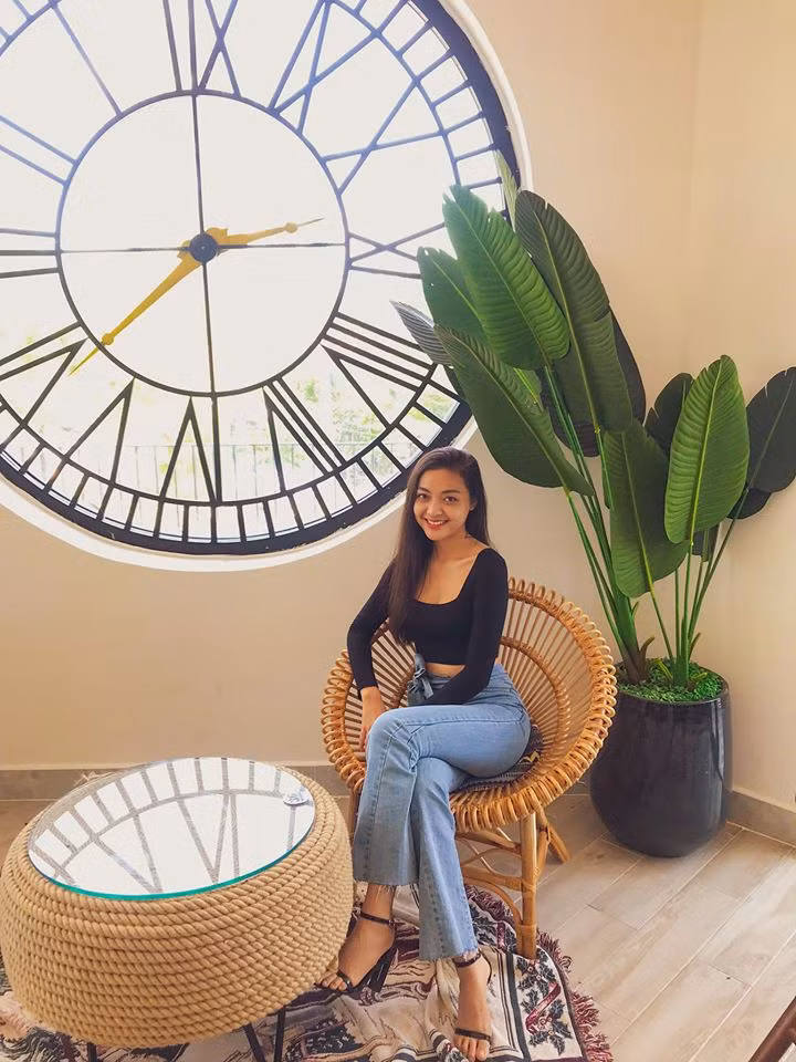 Nàng Á khôi đang theo học chuyên ngành Báo chí và truyền thông.