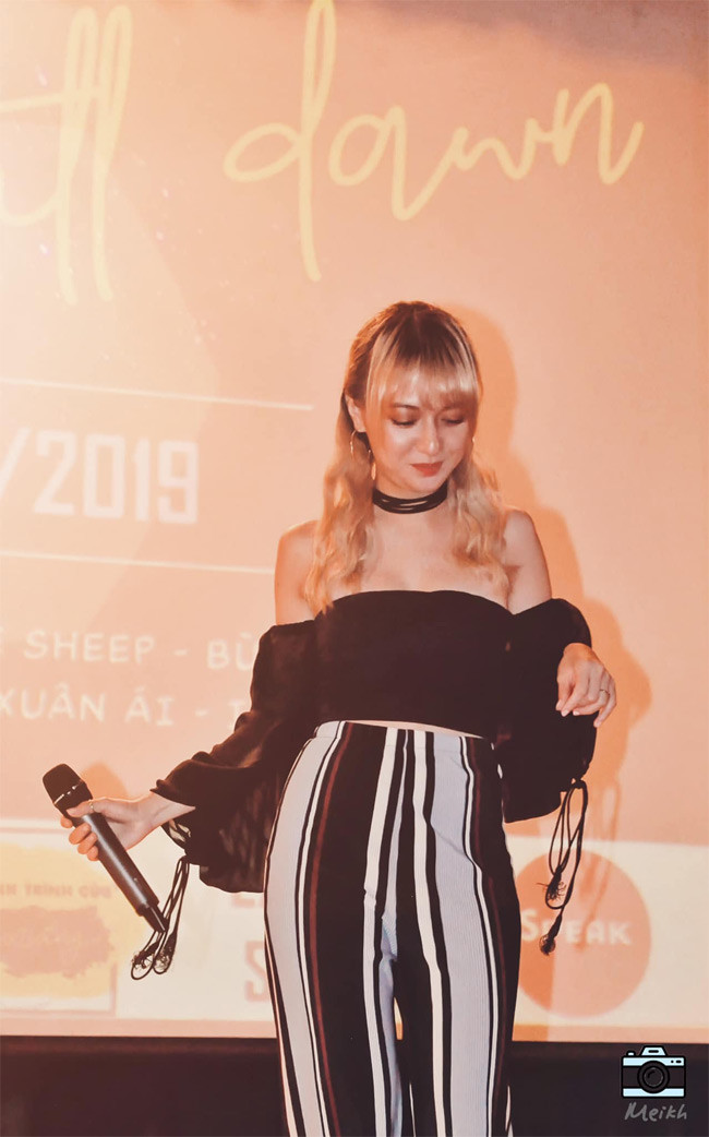 Đến năm 2019, Xuân Nghi quyết định quay trở về Việt Nam tiếp tục sự nghiệp ca hát.