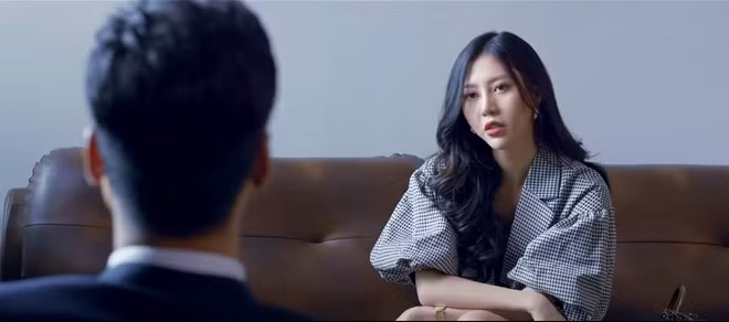 Vẻ đẹp khó cưỡng cô nàng “đào mỏ” trong “Tình yêu và tham vọng“ Ve dep kho cuong co nang “dao mo” trong “Tinh yeu va tham vong“