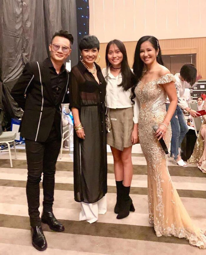 Trong cuộc sống, Phương Thanh coi con gái như một người bạn thân tri kỷ nên cả hai mẹ con rất thân thiết, gần gũi nhau.