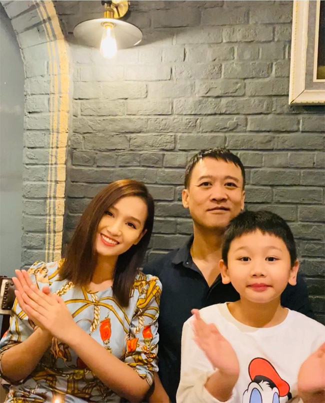 Cuộc sống hôn nhân hạnh phúc của Lã Thanh Huyền giúp cô thăng hoa hơn trong nghệ thuật.