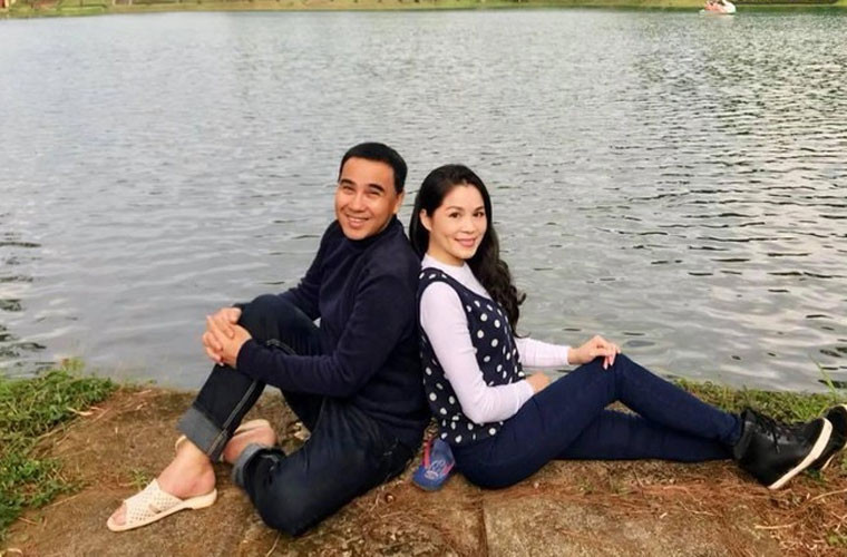 Trong gia đình, Quyền Linh là một người chồng, người cha hết mực thương yêu vợ con. Anh quan tâm tới các thành viên gia đình bằng những hành động thiết thực và chân chất đúng như con người anh.