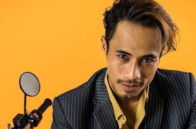 Ba tháng sau scandal gạ tình, Phạm Anh Khoa đi hát trở lại trong liveshow Cõi Quê của nhạc sĩ Trần Quế Sơn.