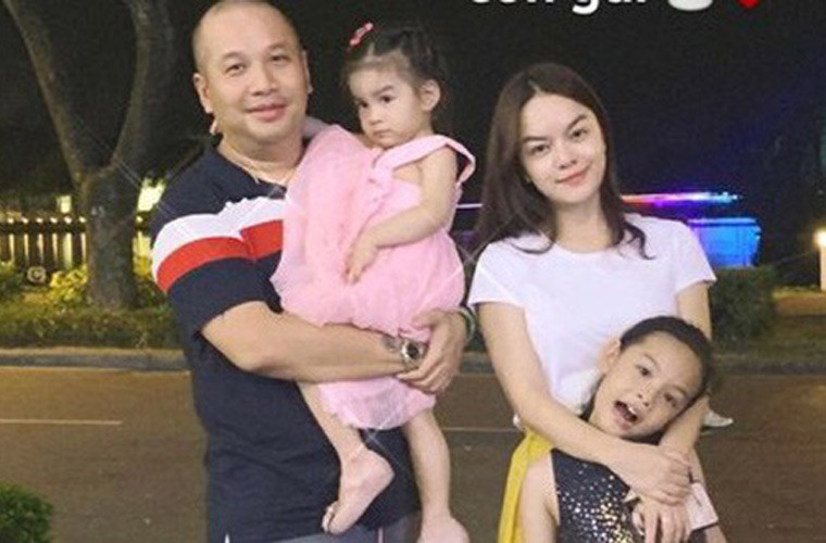 Thời điểm nữ ca sĩ tuyên bố ly hôn, nhiều tin đồn cho rằng Quang Huy lăng nhăng. Giọng ca “Tất cả sẽ thay em” cho biết, Quang Huy tỏ thái độ khó chịu khi vợ đóng MV, làm việc chung với bạn diễn nam khác. Nữ ca sĩ đã giải thích nhưng chồng vẫn không hiểu.