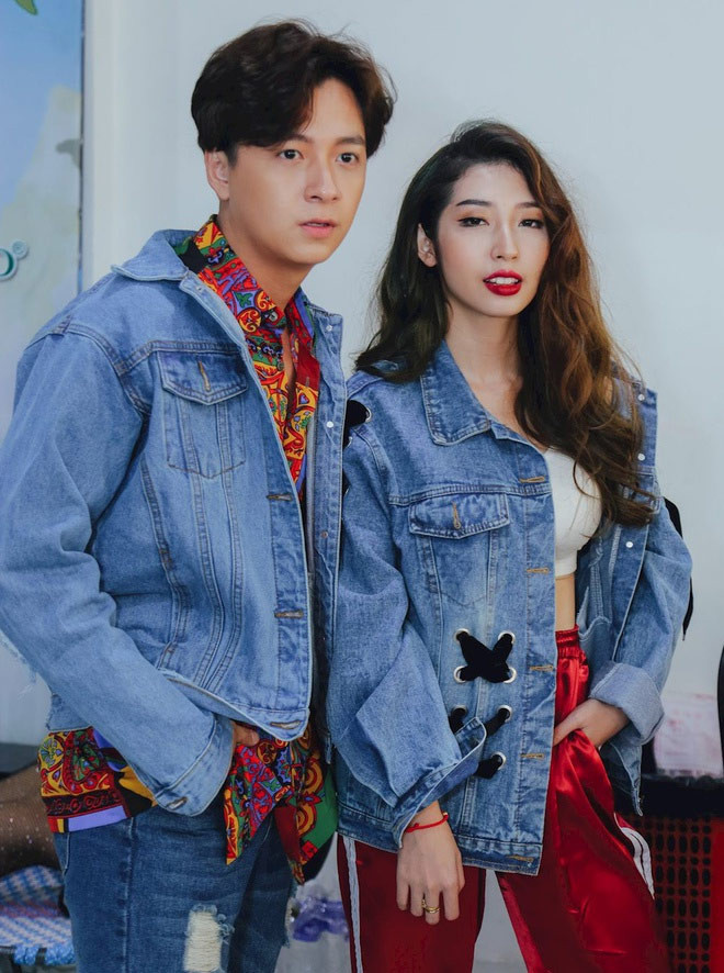 Thế nhưng mối tình 8 năm của Khổng Tú Quỳnh và Ngô Kiến Huy lại kết thúc vào năm 2018 khiến fan bất ngờ và không hề rõ lý do. Ai cũng xót xa cho Khổng Tú Quỳnh khi cả quãng đời thanh xuân đẹp nhất cô đã dành để yêu Ngố Kiến Huy nhưng rồi lại không có cái kết có hậu.