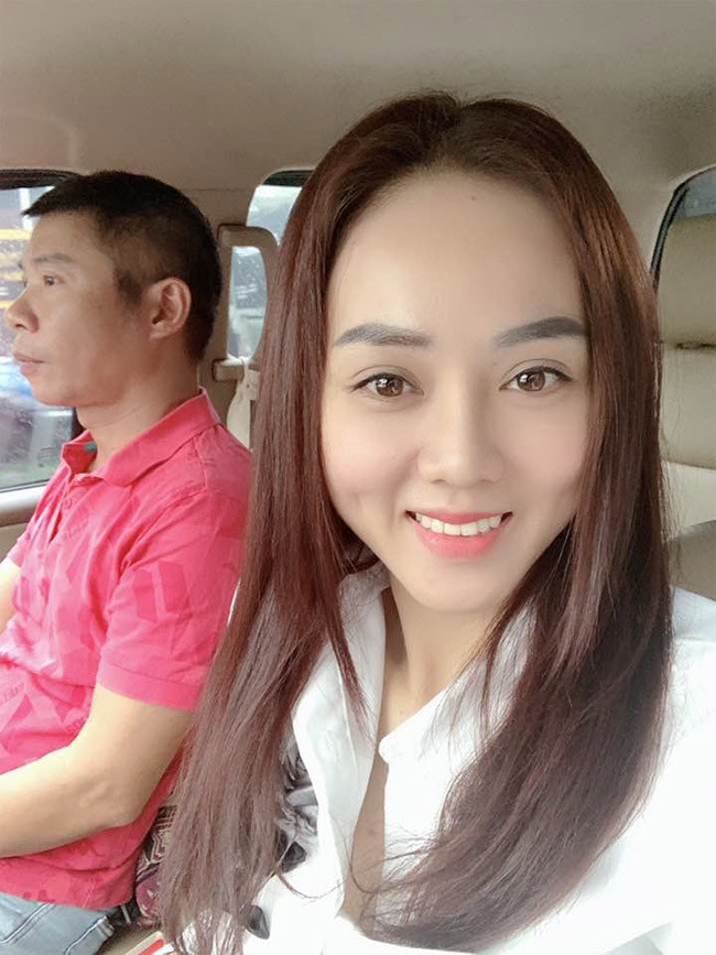 “Sáng thấy mưa chở tui đi làm, lại còn rủ đi ăn sáng. Thảo nào 2 hôm nay mưa suốt. Đôi lúc cũng đành hanh, ghê gớm y hệt với tính cách “cô Đẩu” nhập ấy nhưng được cái cũng chân tình”, Ngọc Hà viết trên trang cá nhân.